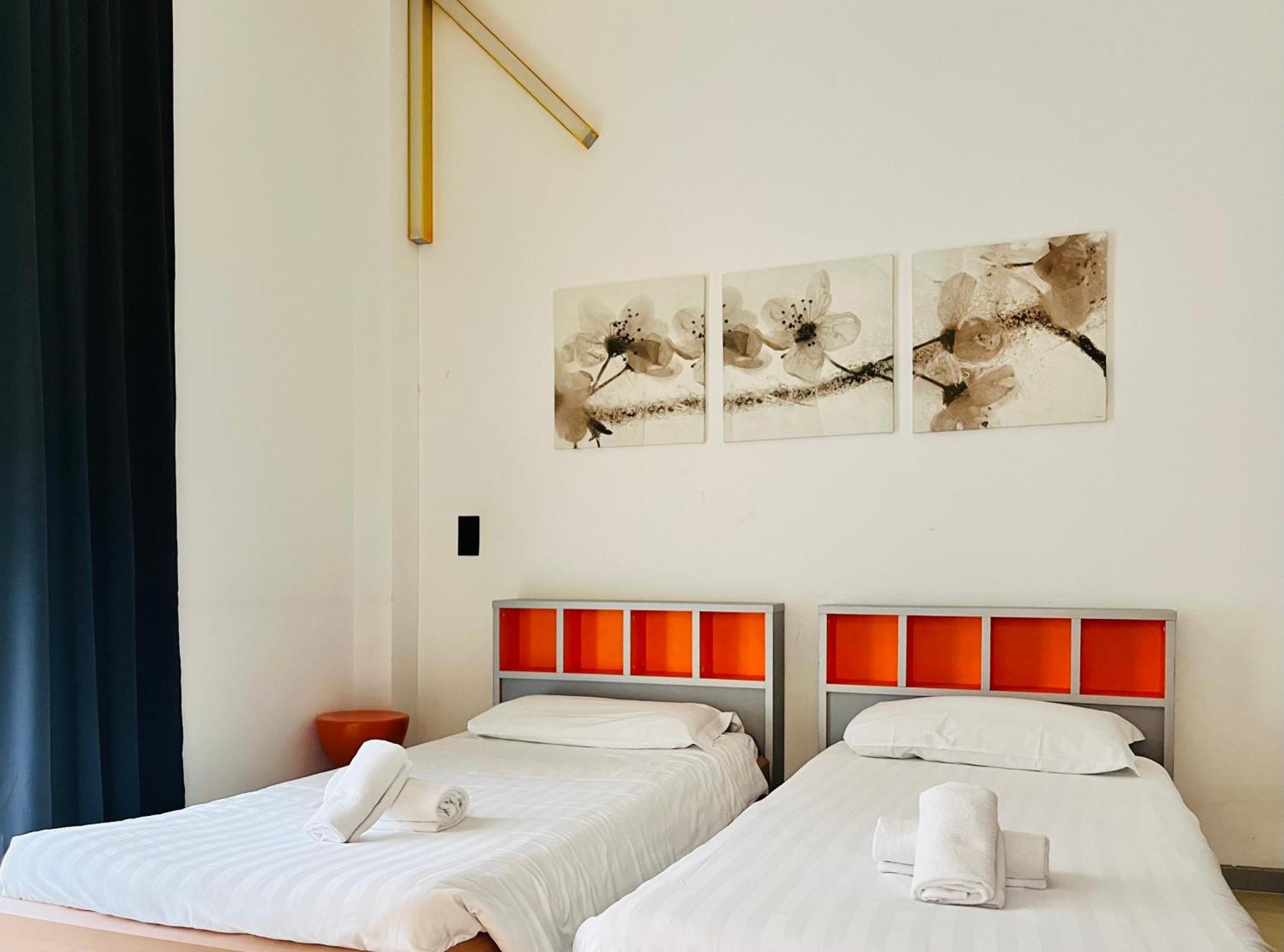 Guesthouse University By Lr - Self Check In Lugano Exterior photo